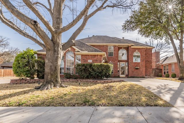 1029 Laurel Oak Drive, Flower Mound, TX 75028