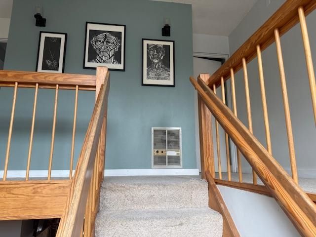 71 E Redrock Dr Apt 105, Burlington, VT 05401