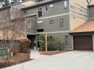 71 E Redrock Dr Apt 105, Burlington, VT 05401