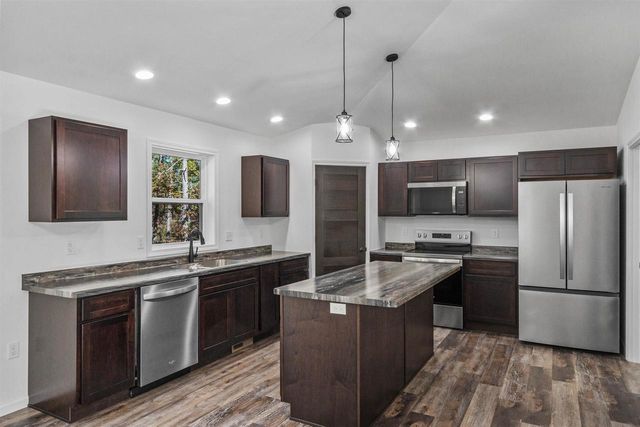 308 Timberline Court, Nekoosa, WI 54457