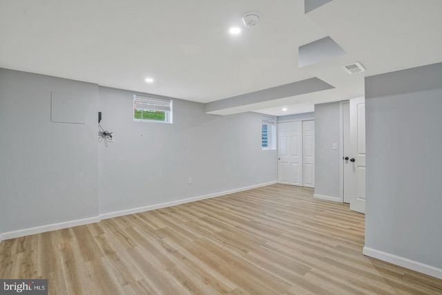 5758 BISCAYNE DR, Alexandria, VA 22303