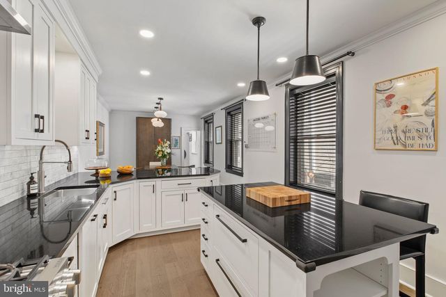 1012 N 5TH ST, Philadelphia, PA 19123
