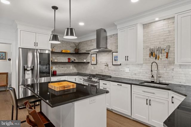 1012 N 5TH ST, Philadelphia, PA 19123