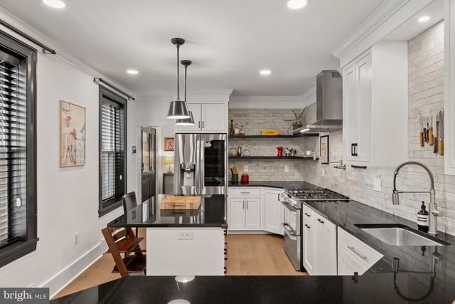 1012 N 5TH ST, Philadelphia, PA 19123