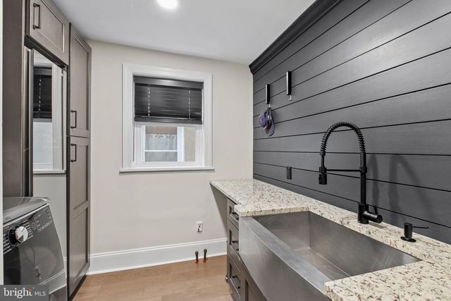1012 N 5TH ST, Philadelphia, PA 19123