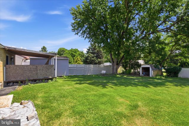 1110 VICTOR ST, Lebanon, PA 17042