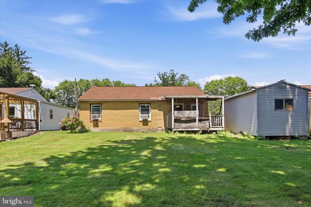 1110 VICTOR ST, Lebanon, PA 17042