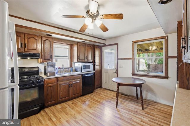 1110 VICTOR ST, Lebanon, PA 17042