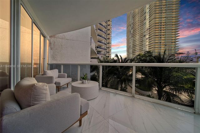 400 Alton Rd 409, Miami Beach, FL 33139
