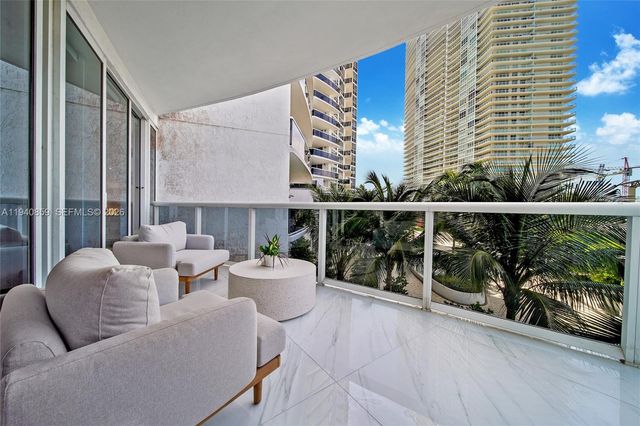 400 Alton Rd 409, Miami Beach, FL 33139