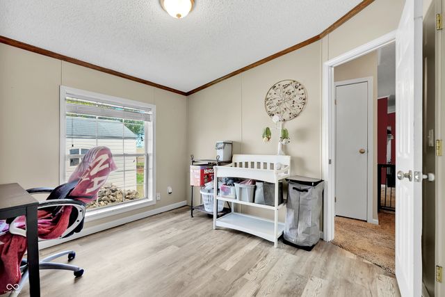 38 Fountain Lake Drive, Greenfield, IN 46140