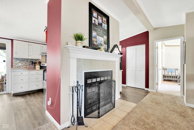 38 Fountain Lake Drive, Greenfield, IN 46140
