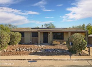 931 W Oahu Place, Tucson, AZ 85756
