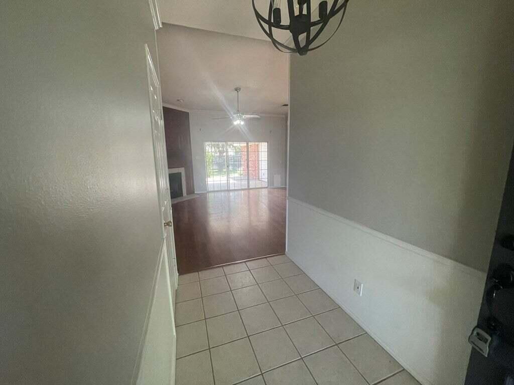 Image 3 of property listing at 3513 Shadyhill Drive, San Angelo, TX 76904