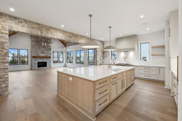 8107 Turning Point Dr, Brentwood, TN 37027
