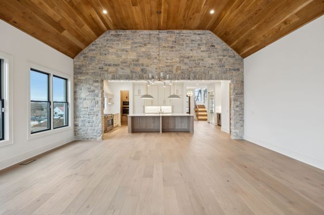 8107 Turning Point Dr, Brentwood, TN 37027