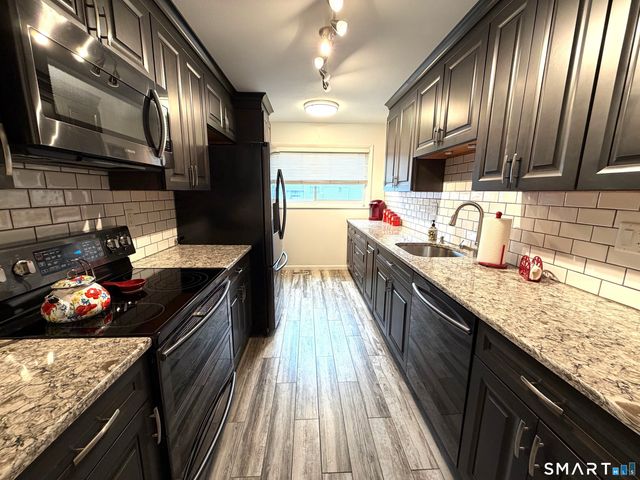 161 Pheasant Lane 161, Branford, CT 06405