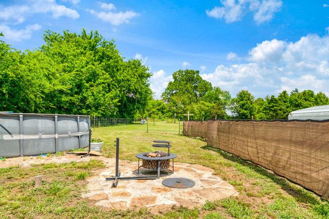 735 1st Street SW, Detroit, TX 75436