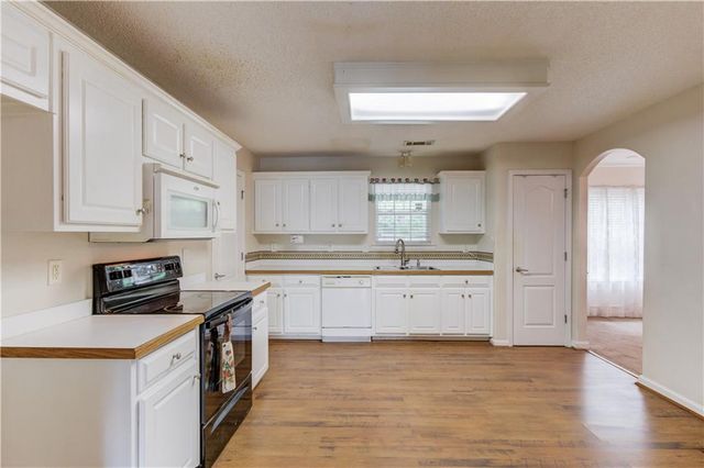 2504 Amelia Way, Statham, GA 30666