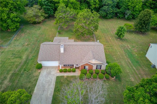 2504 Amelia Way, Statham, GA 30666