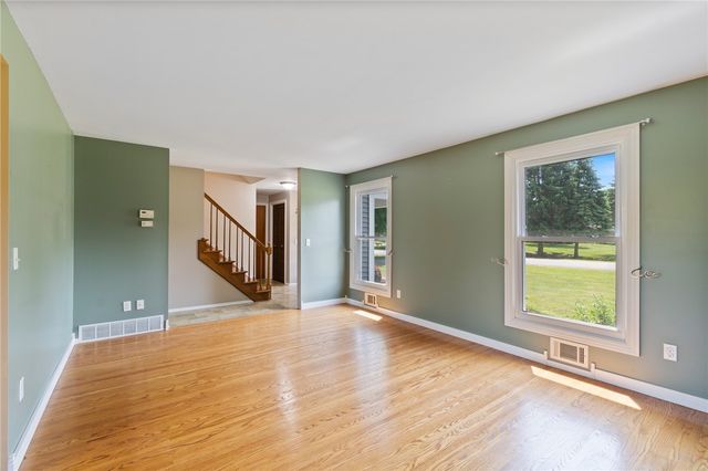 3601 Sunset Lane, Williamson, NY 14589