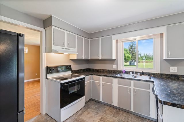 3601 Sunset Lane, Williamson, NY 14589