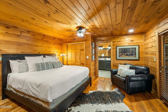 2485 Black Bear Ridge Way, Sevierville, TN 37862