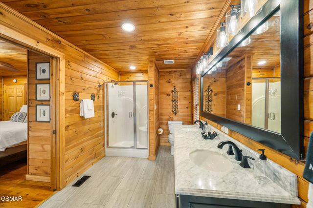 2485 Black Bear Ridge Way, Sevierville, TN 37862