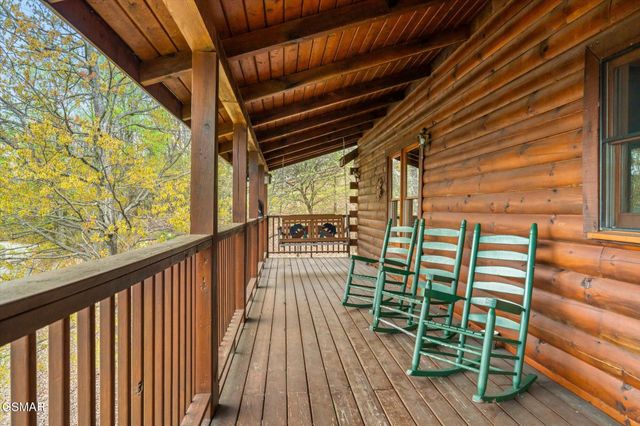 2485 Black Bear Ridge Way, Sevierville, TN 37862