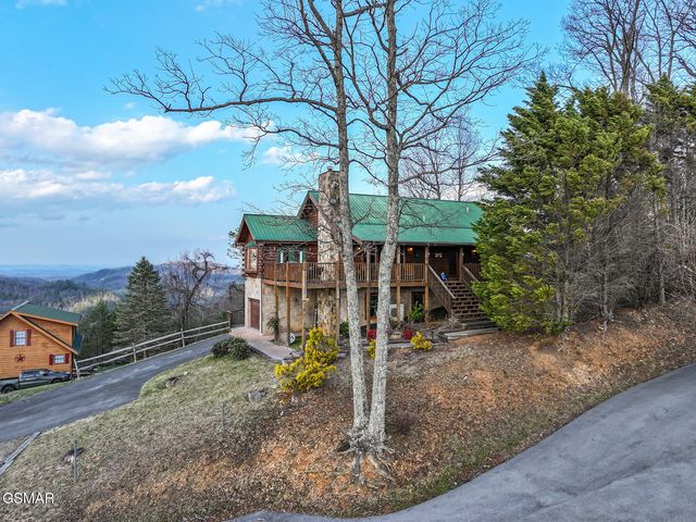 2485 Black Bear Ridge Way, Sevierville, TN 37862