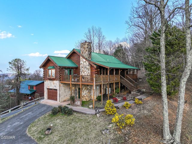 2485 Black Bear Ridge Way, Sevierville, TN 37862