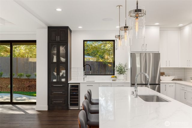 601 Chris David Drive, Steilacoom, WA 98388