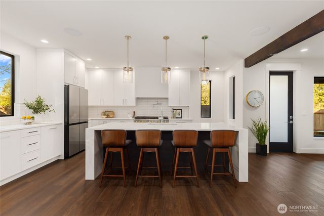 601 Chris David Drive, Steilacoom, WA 98388