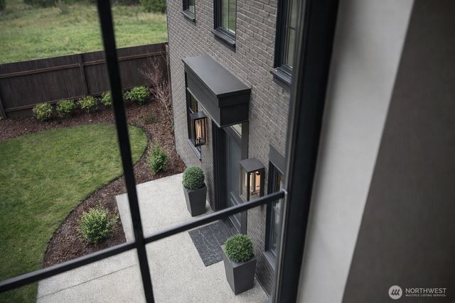 601 Chris David Drive, Steilacoom, WA 98388