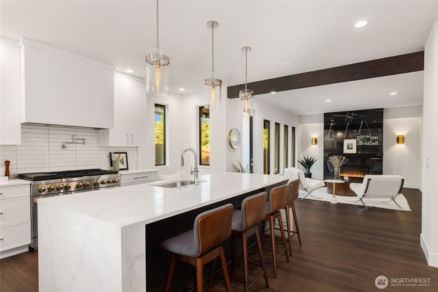 601 Chris David Drive, Steilacoom, WA 98388