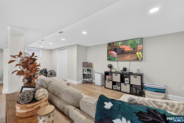 78 Schuyler Avenue, North Arlington, NJ 07031
