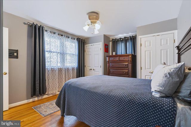 1803 GRAVERS LN, Wilmington, DE 19810