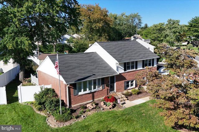 1803 GRAVERS LN, Wilmington, DE 19810