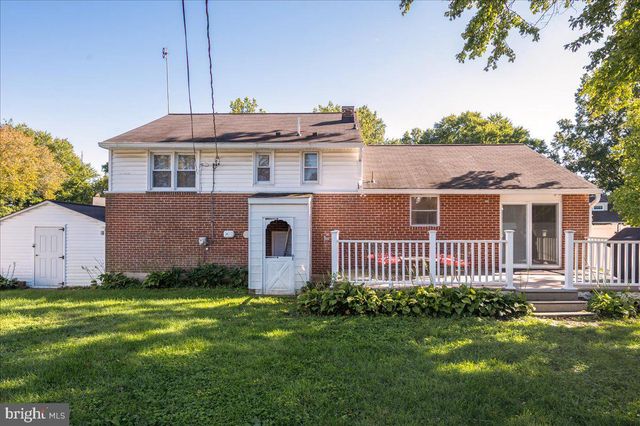 1803 GRAVERS LN, Wilmington, DE 19810
