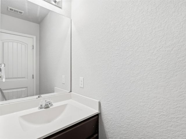 2621 McCrae, New Braunfels, TX 78130