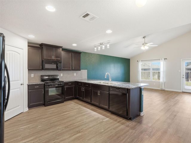 2621 McCrae, New Braunfels, TX 78130