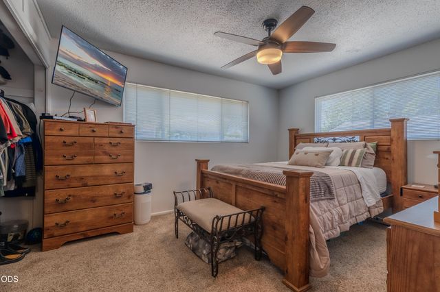 212 Windsor Way, Central Point, OR 97502
