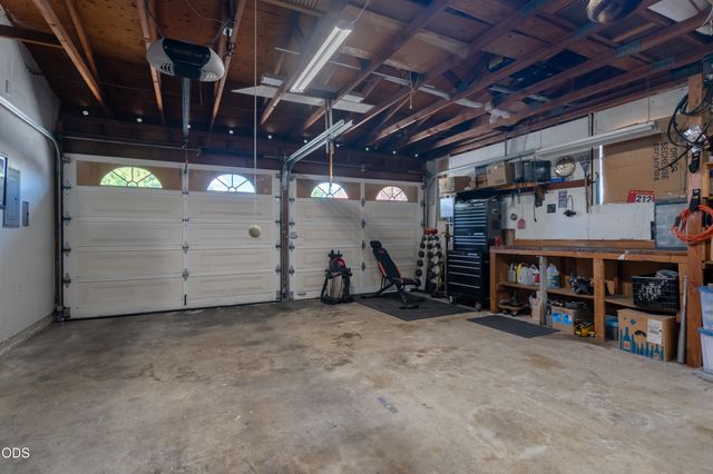212 Windsor Way, Central Point, OR 97502