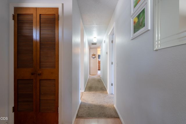 212 Windsor Way, Central Point, OR 97502