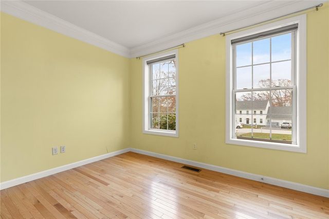 420 Cottrell Road, Tiverton, RI 02878