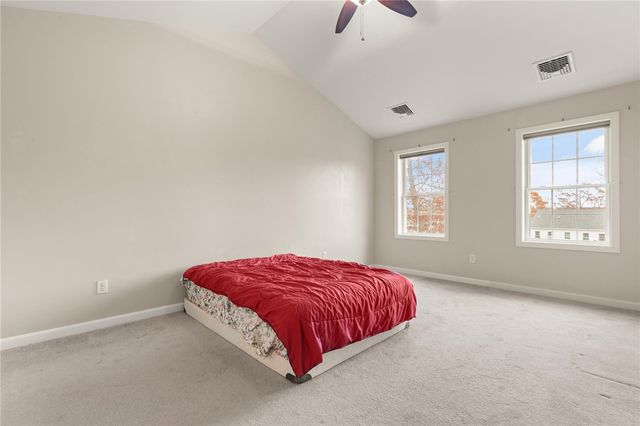 420 Cottrell Road, Tiverton, RI 02878