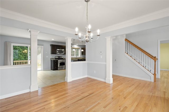 420 Cottrell Road, Tiverton, RI 02878