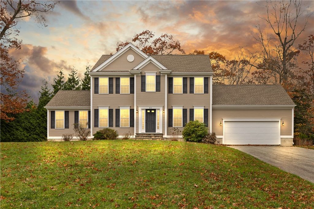 420 Cottrell Road, Tiverton, RI 02878