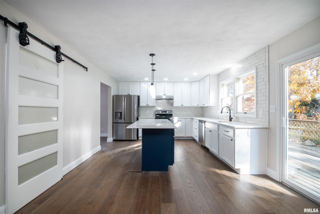 6520 N TALISMAN Terrace, Peoria, IL 61615