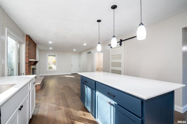 6520 N TALISMAN Terrace, Peoria, IL 61615